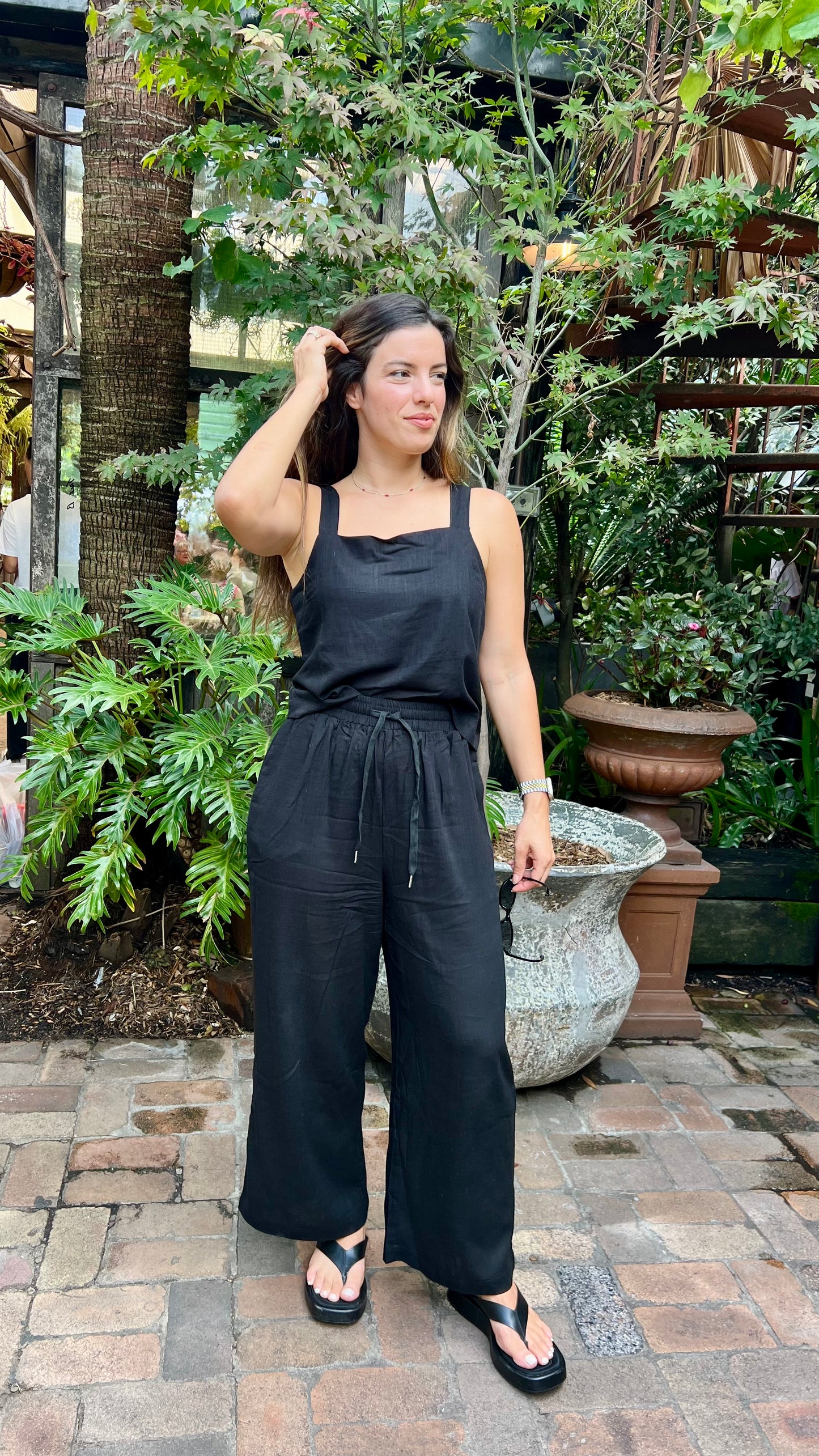 St Byron top black